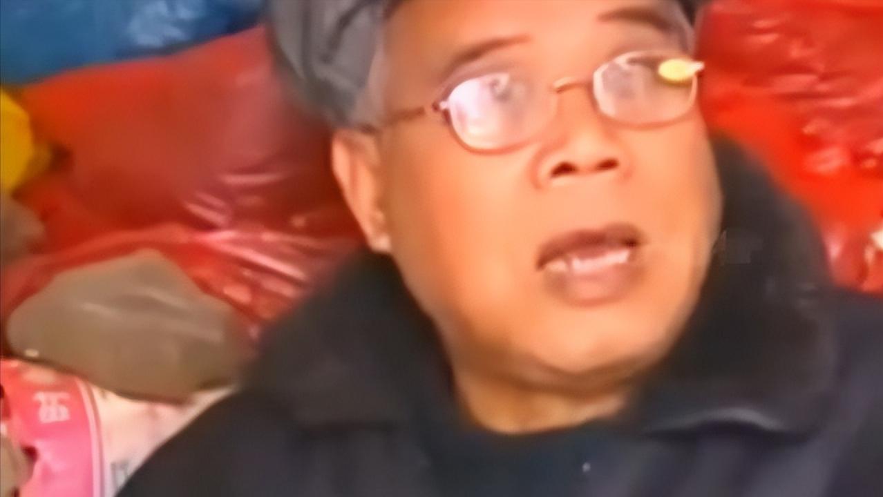 儿子把父亲活埋尸体突然不见了,18岁男孩杀父分尸