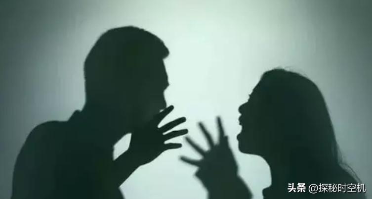 河里惊现神秘蛇皮袋竟然是女尸,河边惊现神秘蛇皮袋女尸