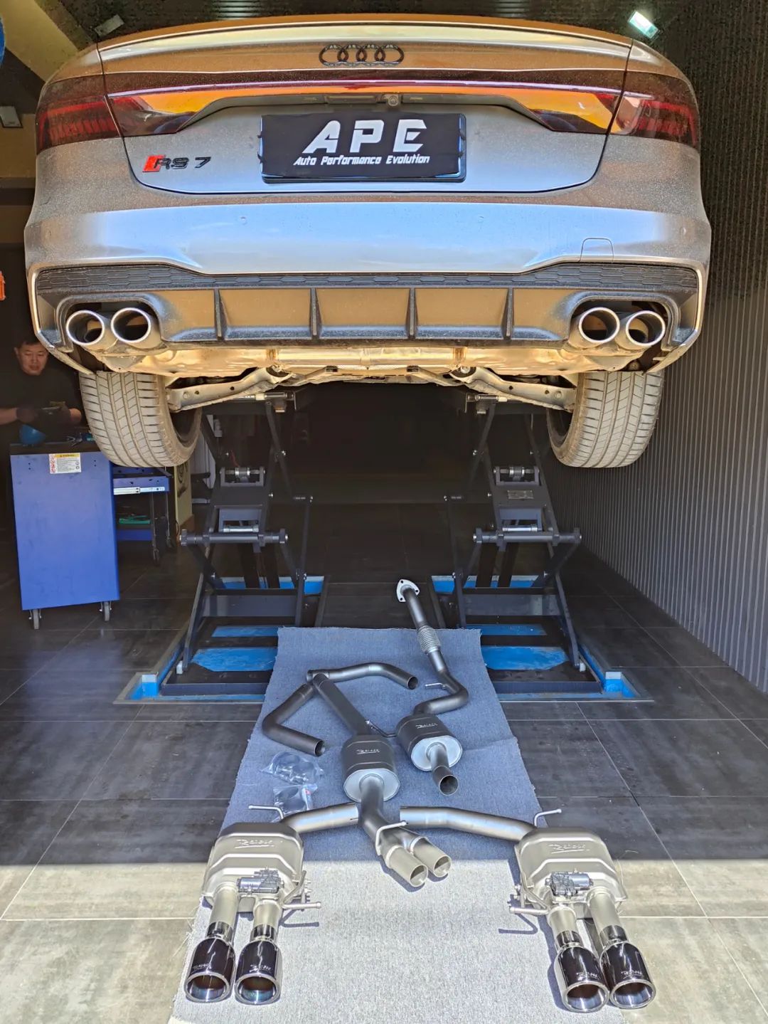 奥迪a72.0t改s4排气,奥迪a72.0升级s7排气