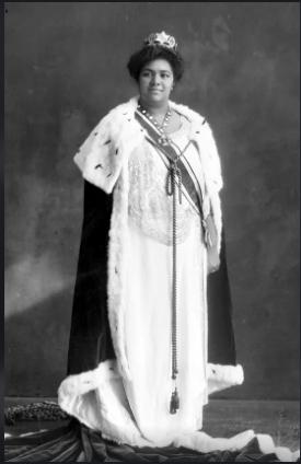 汤加国王放弃权力,汤加国王坐宝座