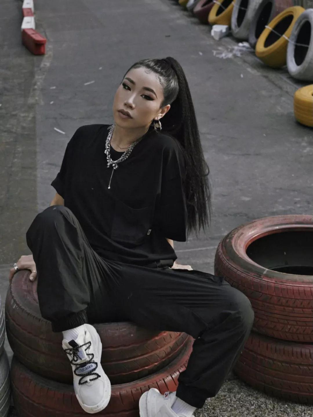 安踏奥运冠军鞋新款,安踏奥运冠军系列测评