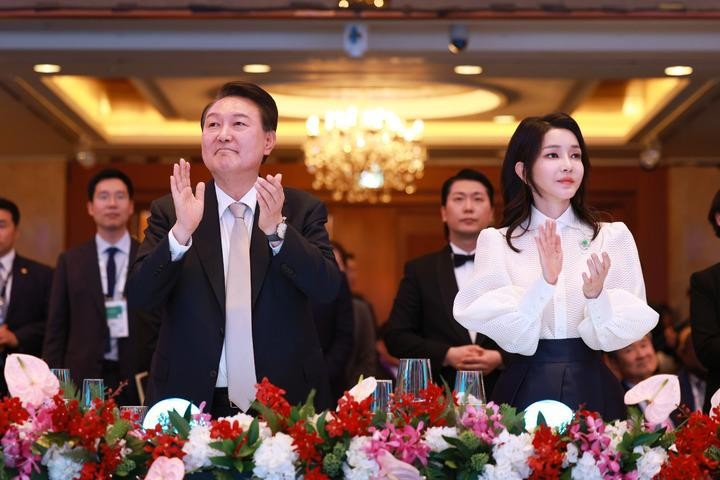 金建希韩国第一夫人,金建希财阀集团