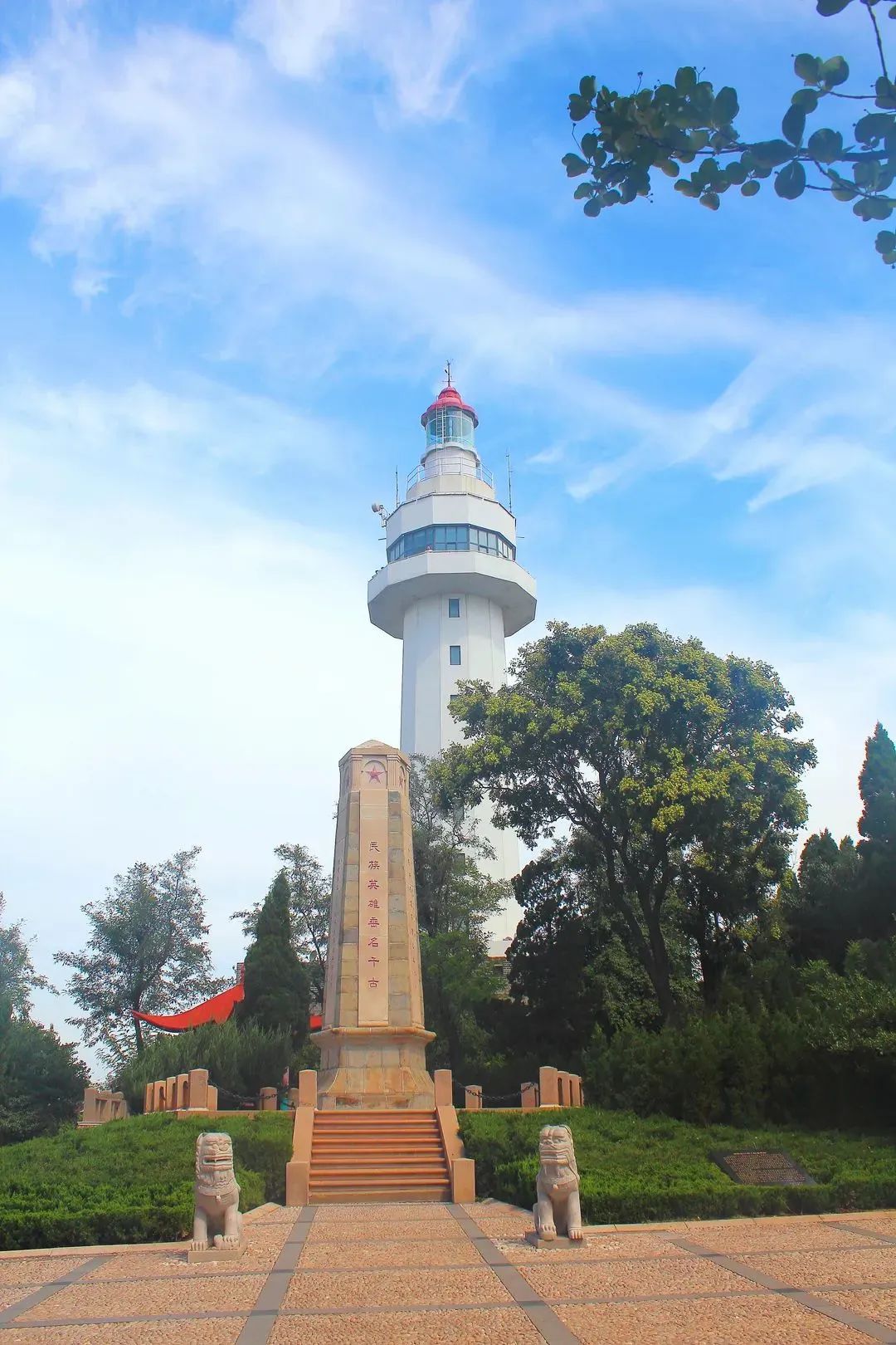 美！青山绿水间，留下一抹齐鲁红！