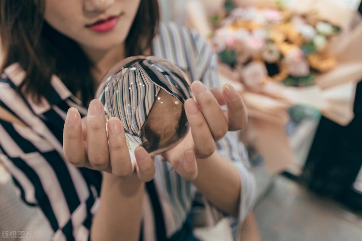狮子座配对第五组谁和狮子座最配,狮子座女生和狮子座女生配对指数