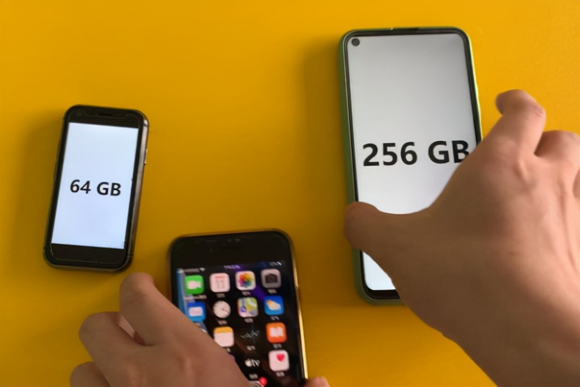 推荐一款值得入手的小屏手机,现在最划算入手的小屏手机