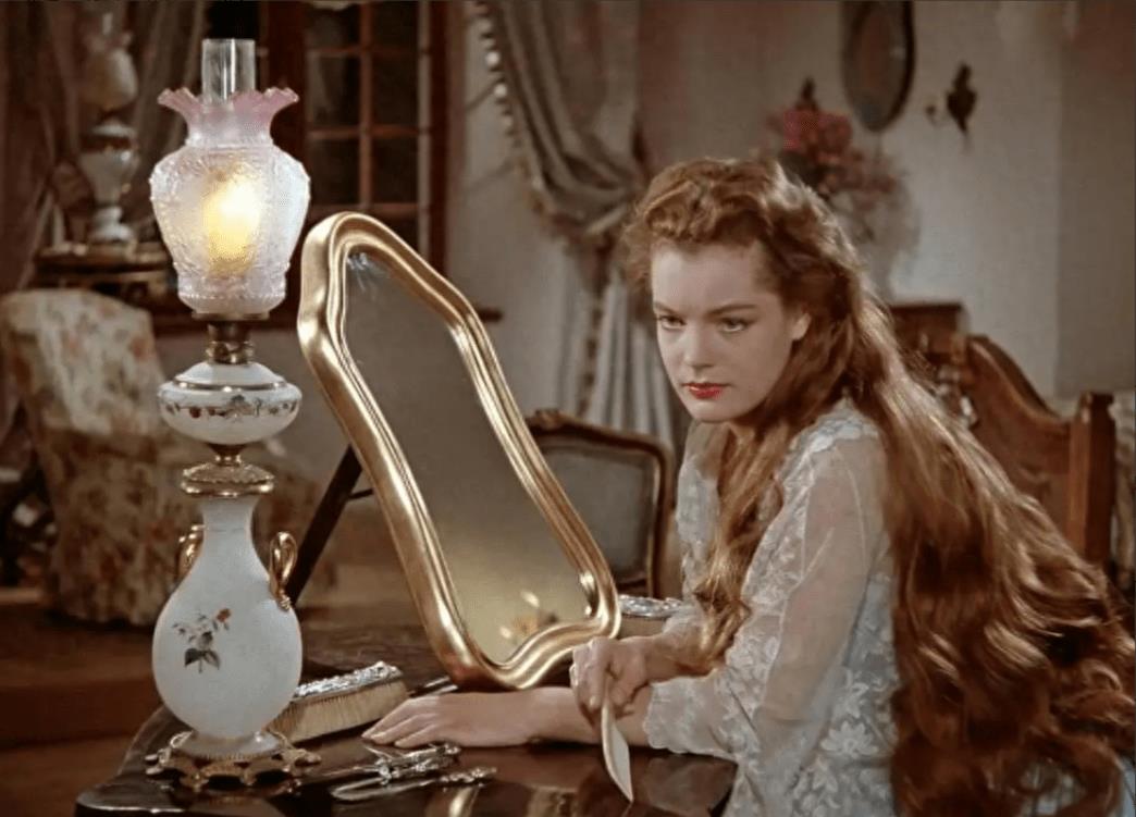 历史上的茜茜公主：比电影中的更漂亮，她是童话中美丽的皇后