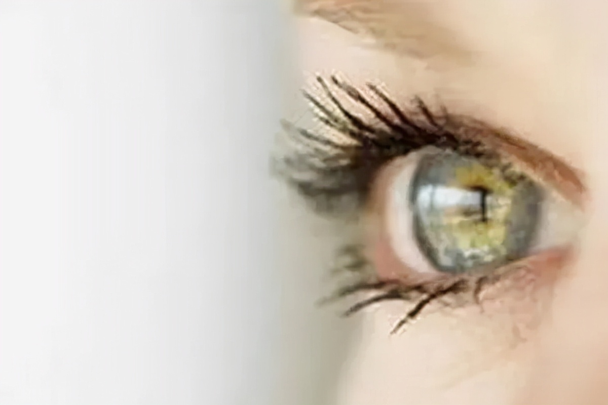 甲亢眼睛涩会突眼吗,甲亢突眼的护理措施