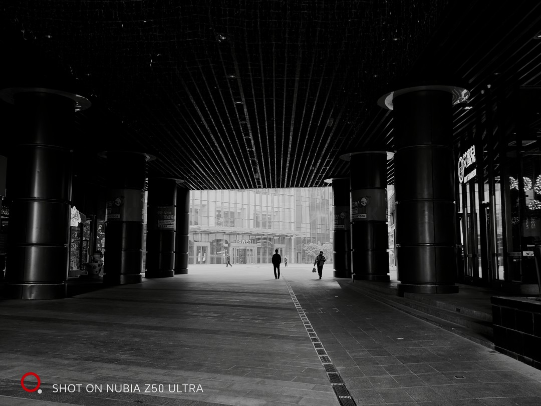 努比亚z50ultra对比其他全面屏手机,努比亚z50ultra全面屏有什么优势