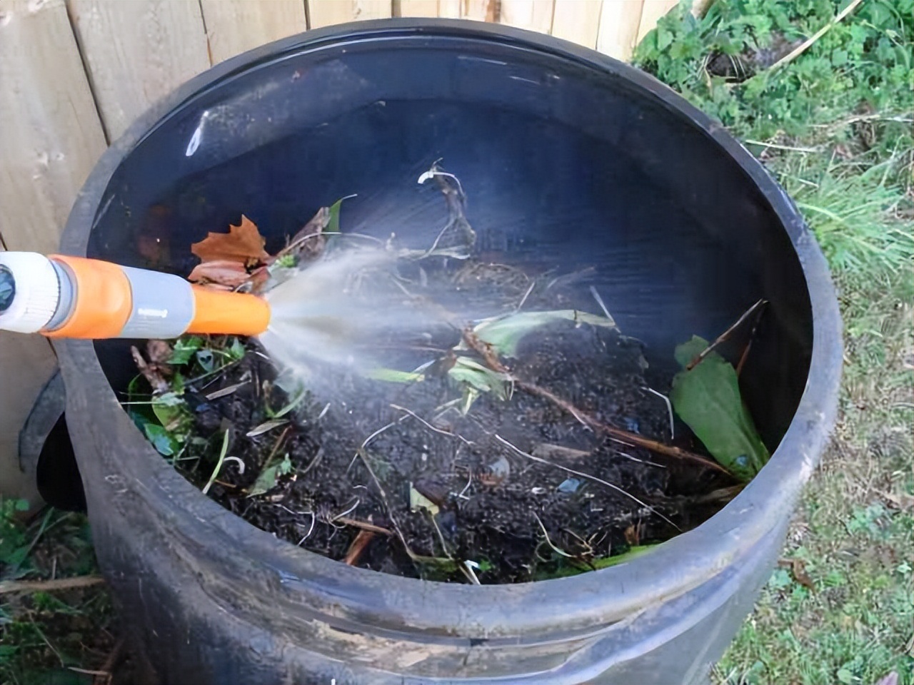 养花换掉的土,养花换下来的旧土用什么药杀菌好