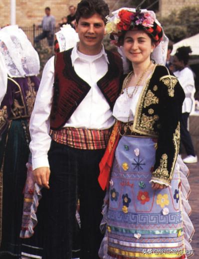 爱尔兰穷人和富人都爱穿斗篷，英国人为何“看不惯”？