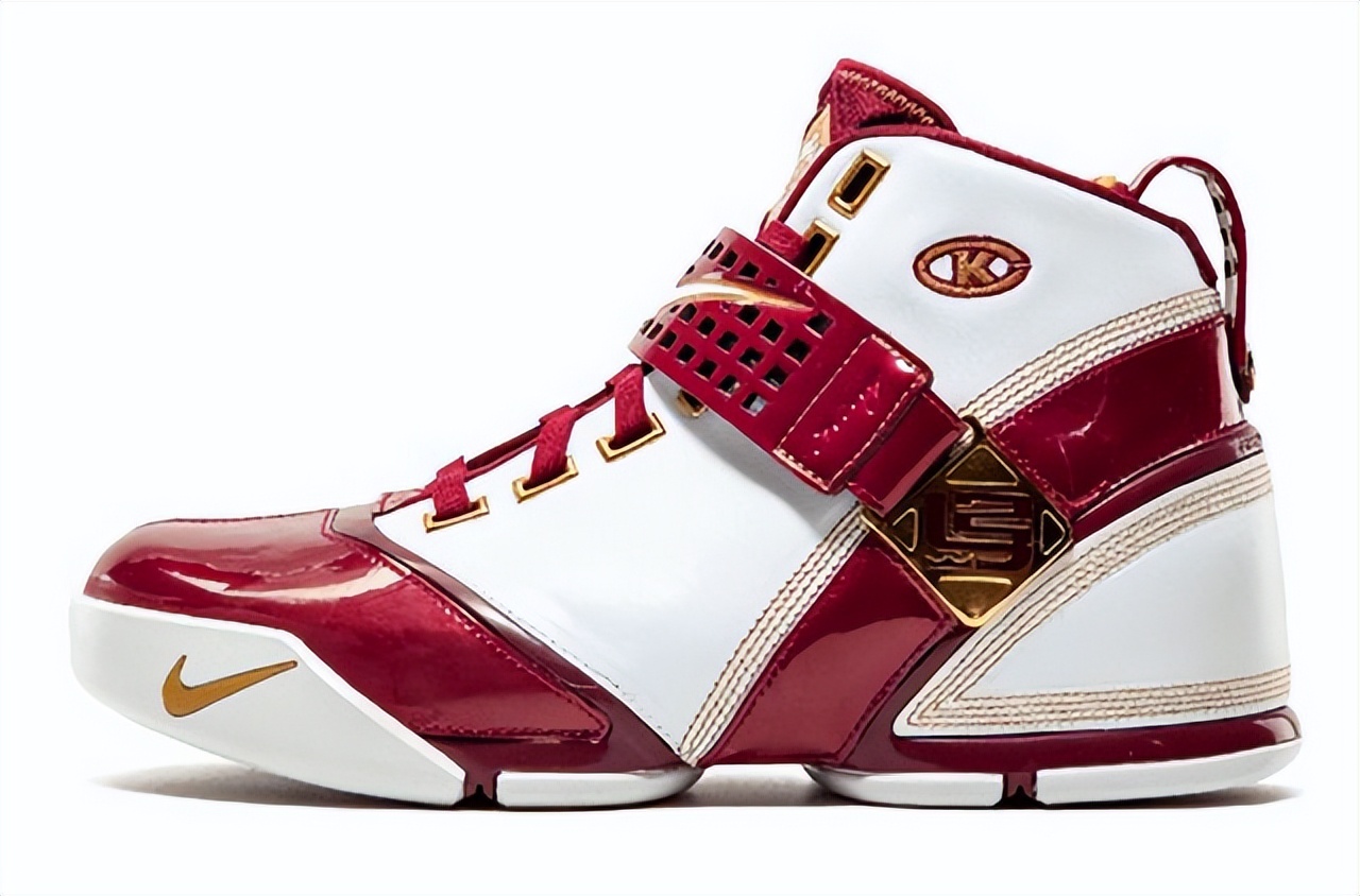 【NIKELEBRON】NBA历史得分王的球鞋之路