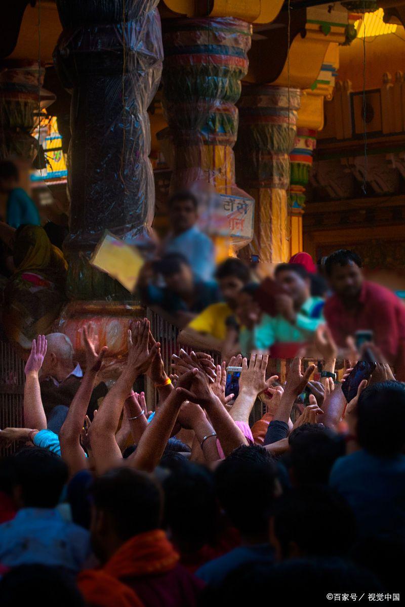 印度牧牛节习俗,印度人的牛粪节
