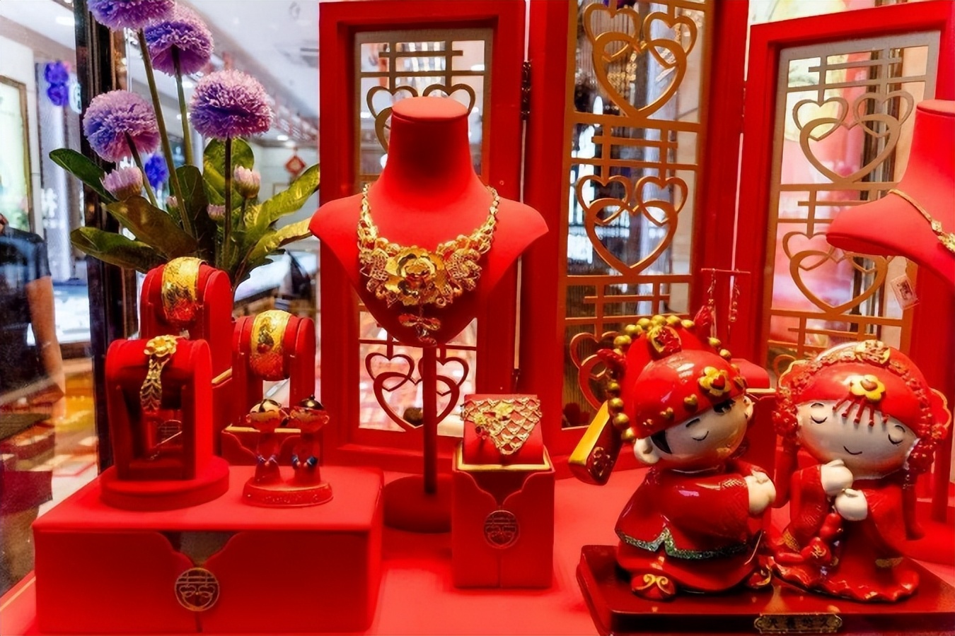 周大福周六福周福生,周大福跟周生生周六福哪个品牌好