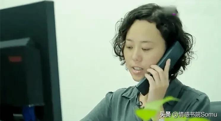 女贪官金英丽，抛弃男友，邂逅两位富商和男宠，最终被打回原形。