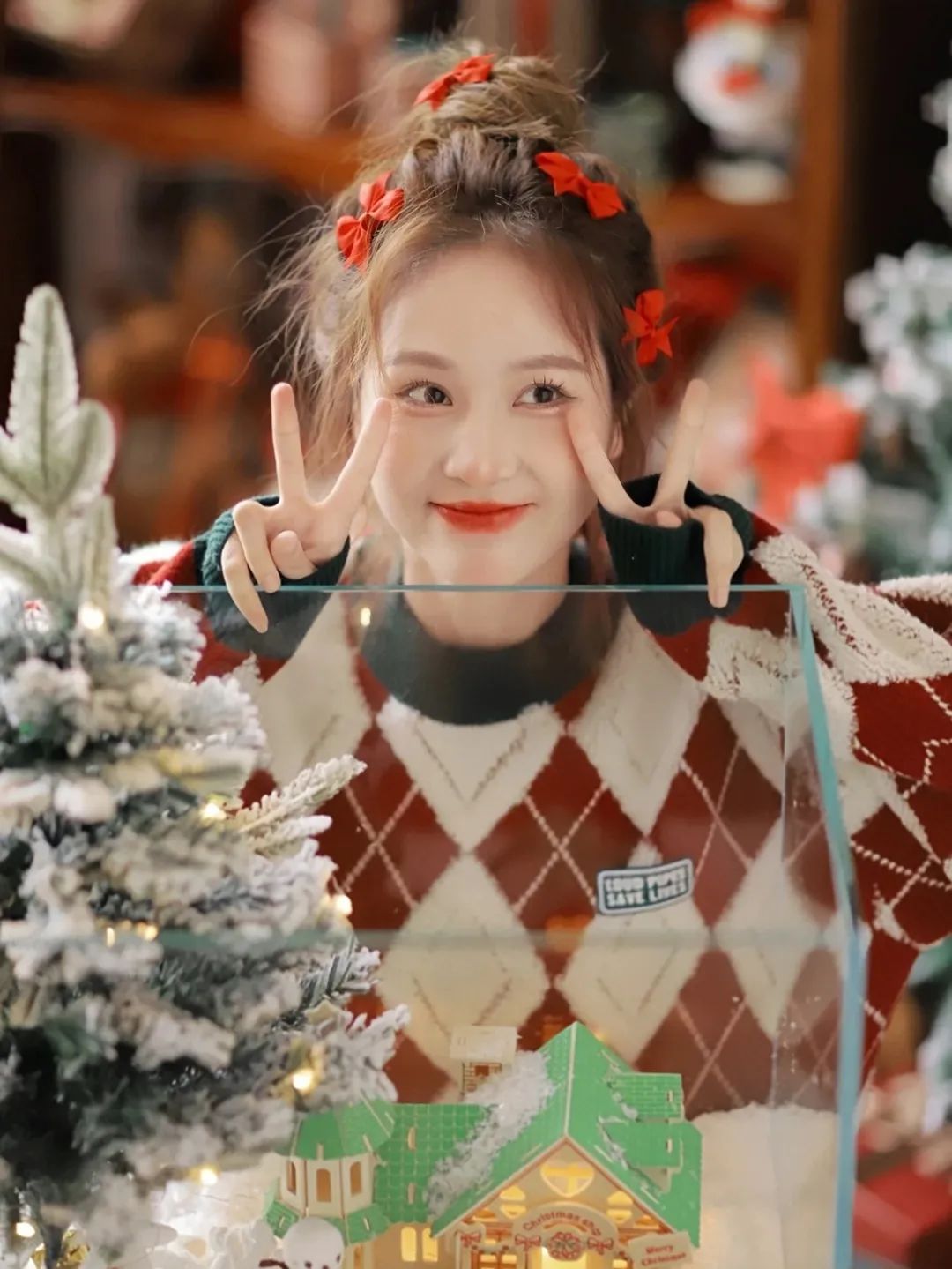 今年别再披头散发了三款减龄发型,秋冬季更适合有氛围感的发型