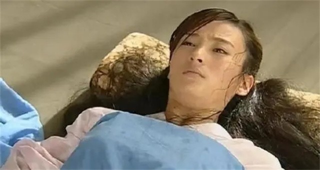 清朝女子因难产被活埋纪录片,清朝女子难产晕厥以为死亡