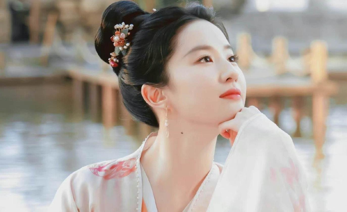 美颜暴击刘亦菲,刘亦菲颜值暴击图片