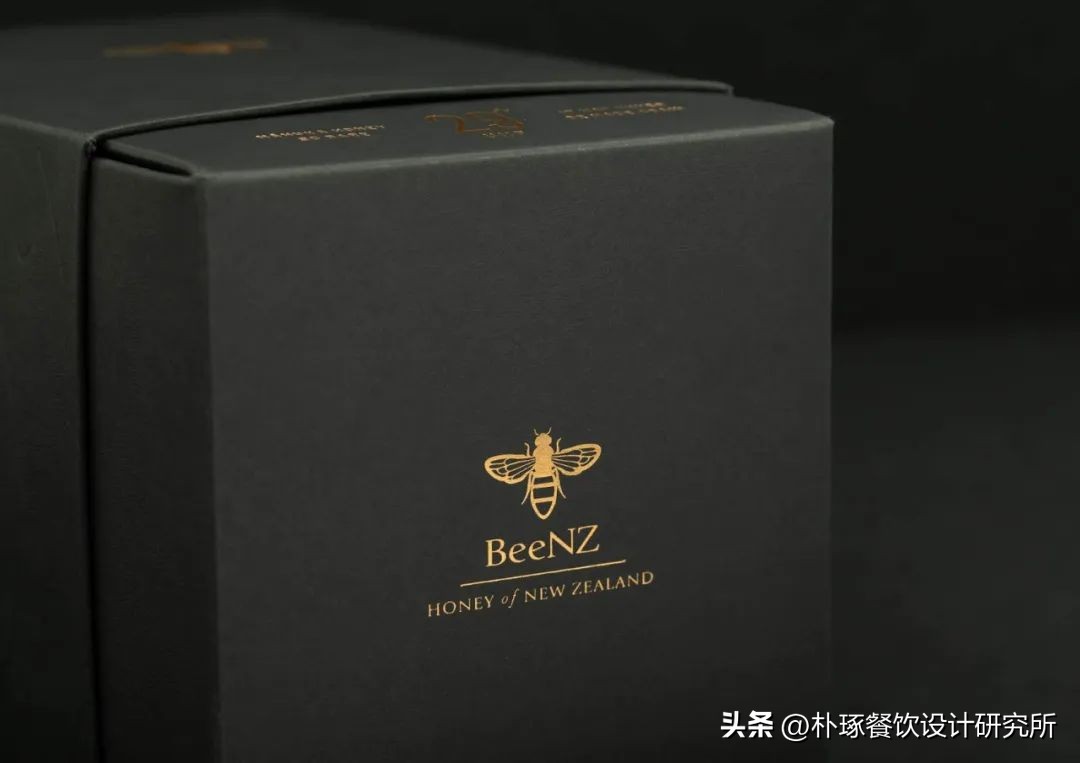 黑金的奢华感—BeeNZ29蜂蜜奢侈礼盒包装