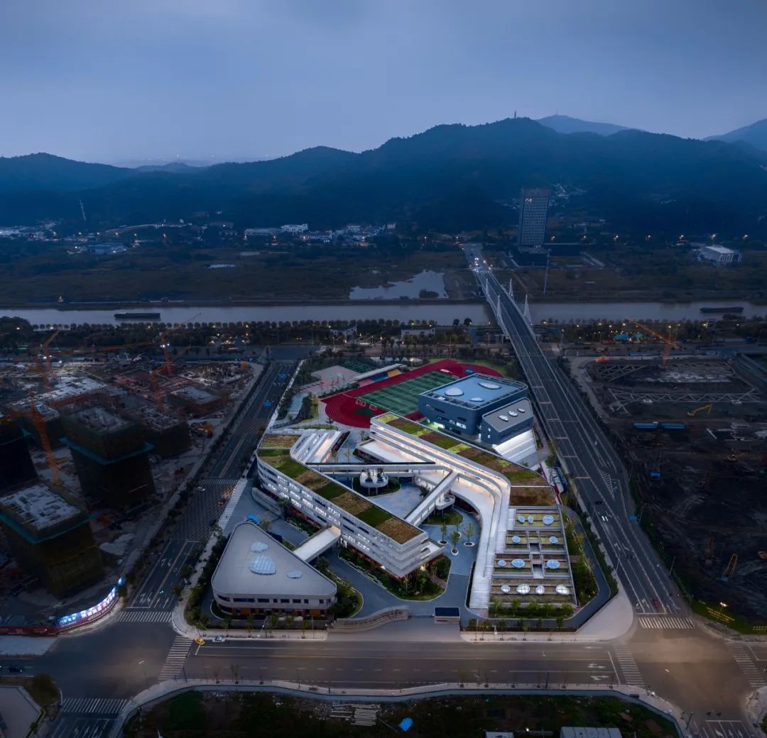 小学生建筑创新设计,有特色中小学建筑设计