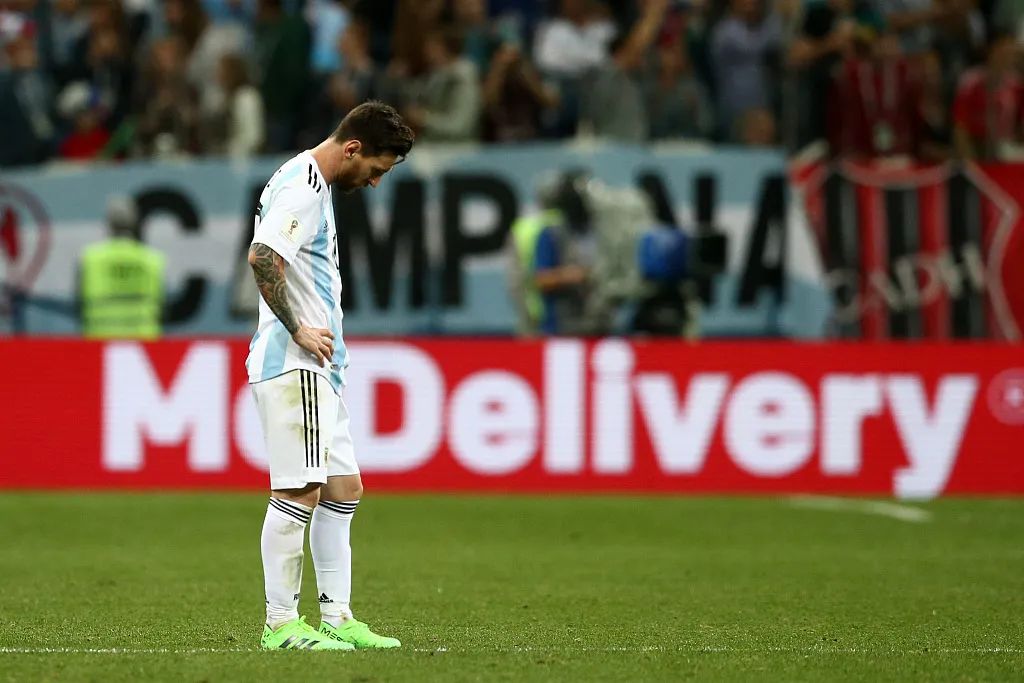 梅西从此在球迷心中比肩马拉多纳,梅西我现在不慌了