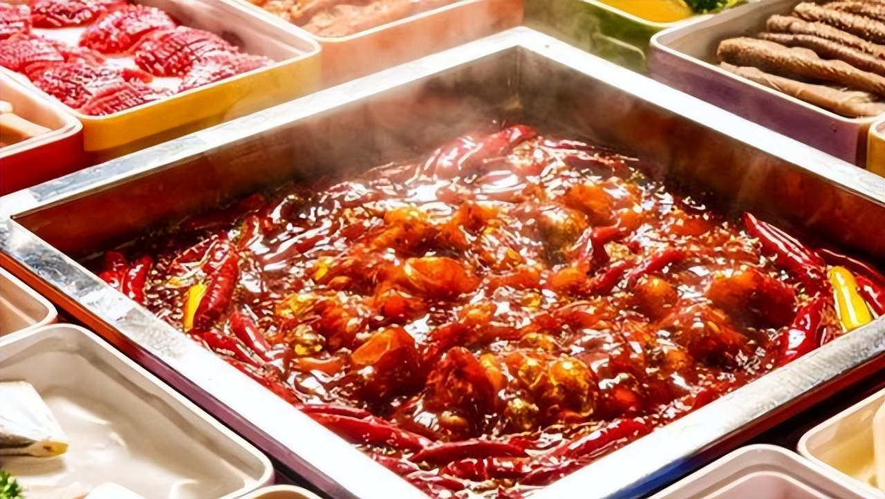 肚子饿吃苹果会伤胃吗为什么呢,每天晚上睡觉前吃苹果会不会伤胃