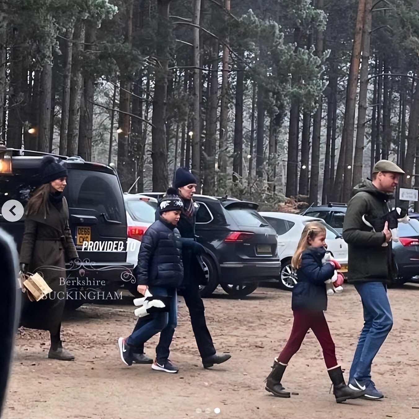 凯特王妃穿多大号鞋,凯特王妃的坡跟鞋引争议