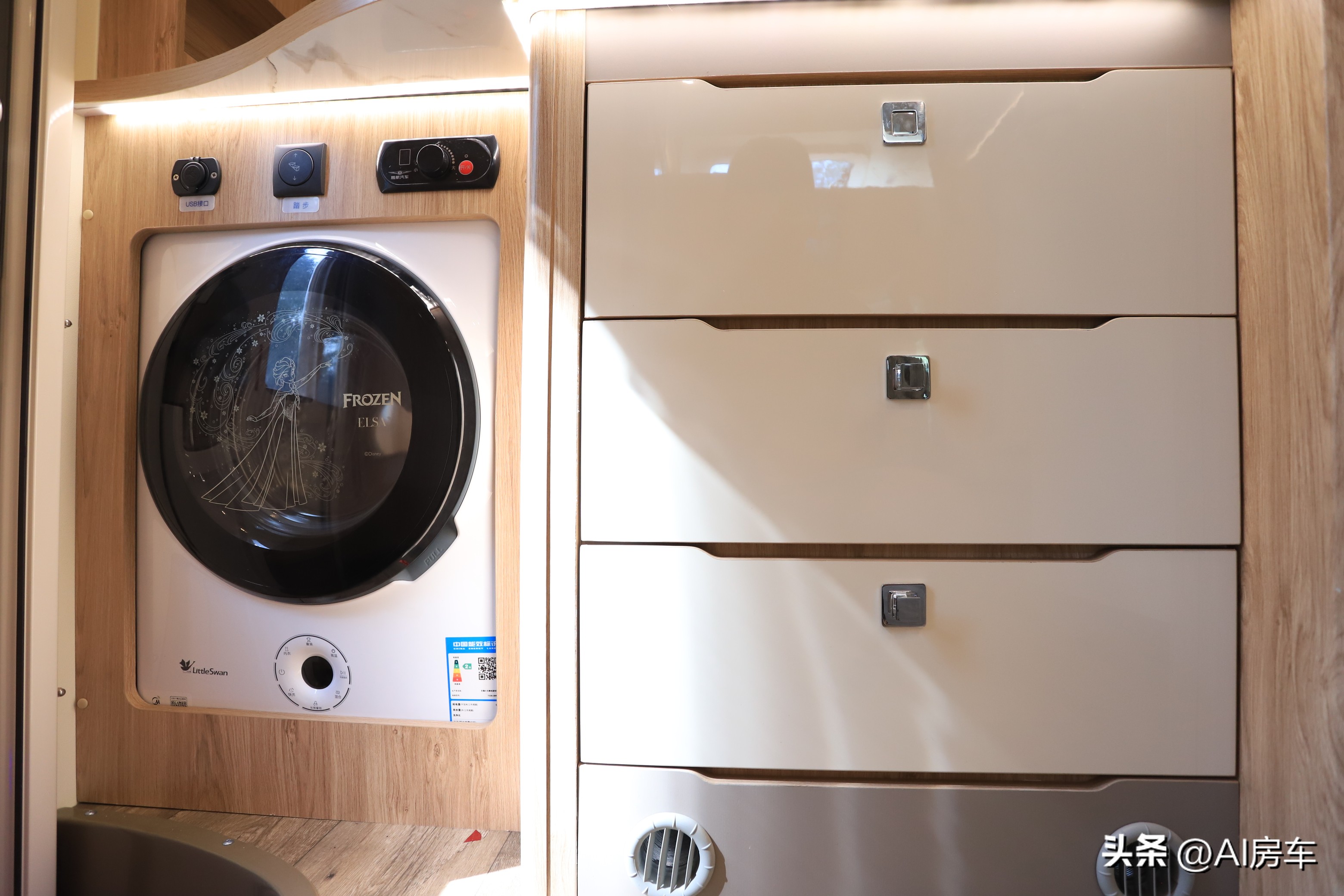 7人房车超大空间,旅行最舒服的十万左右七座房车