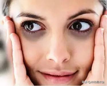 古人说左眼跳财右眼跳灾这可信吗,左眼跳财右眼跳灾说的是下眼皮吗