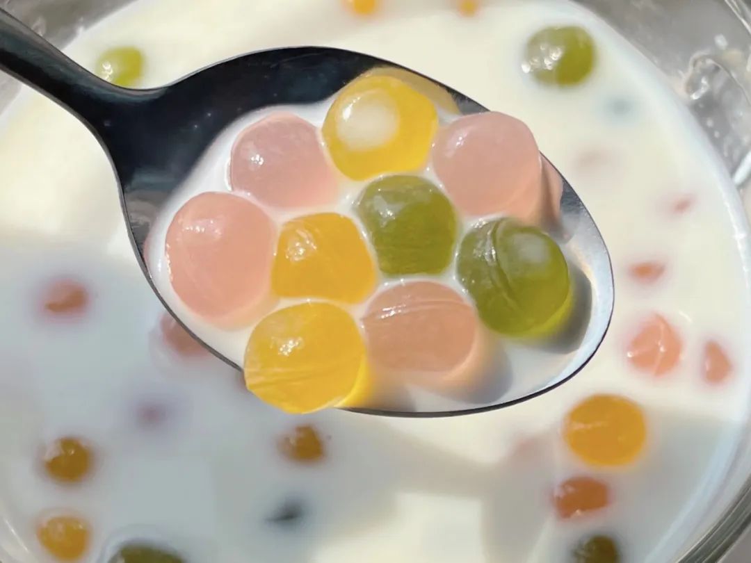 四种包装简陋却很好吃的零食,包装丑但是巨好吃的零食推荐