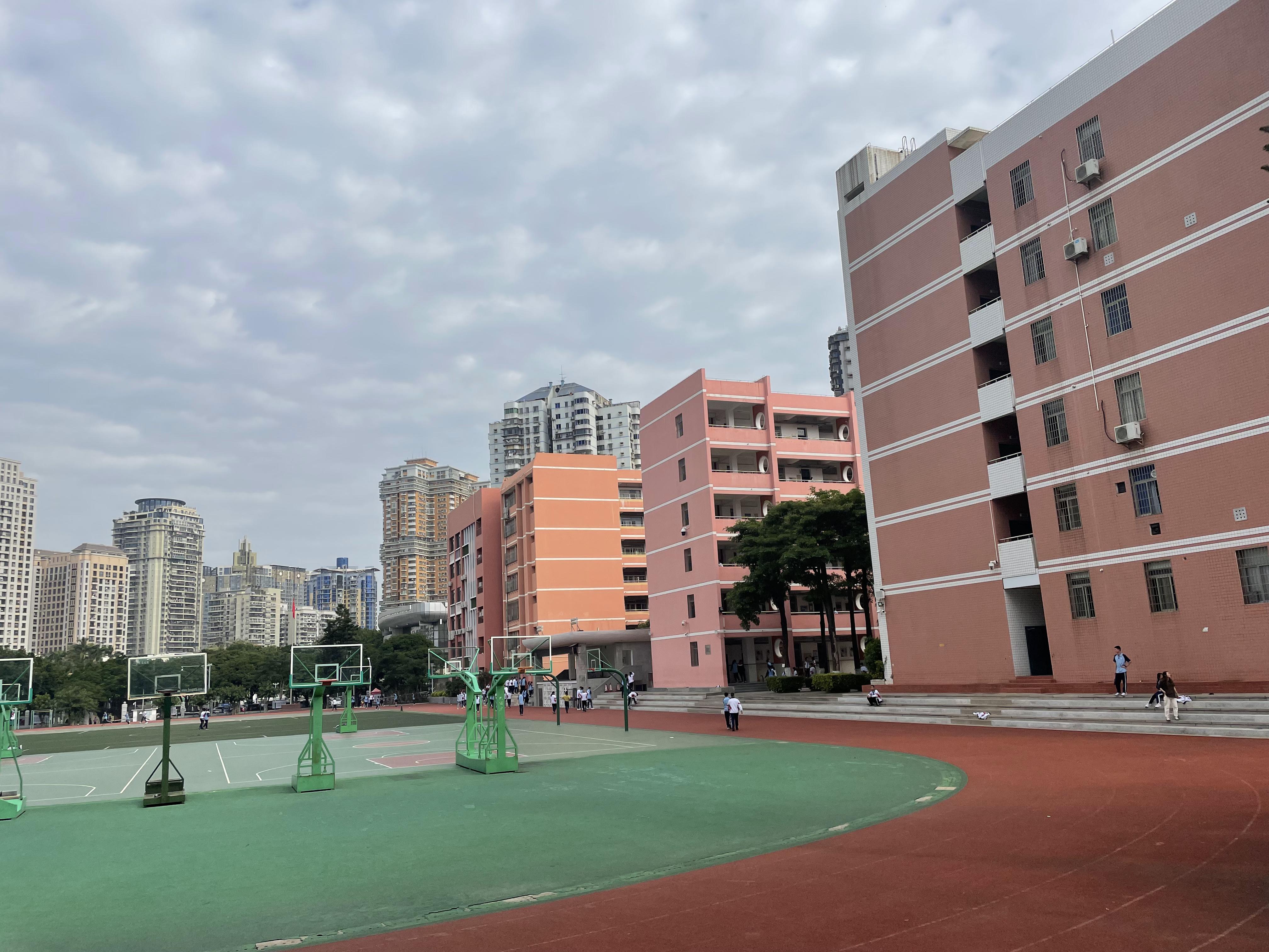 厦门莲花中学为什么叫莲花中学,厦门市莲花中学简介