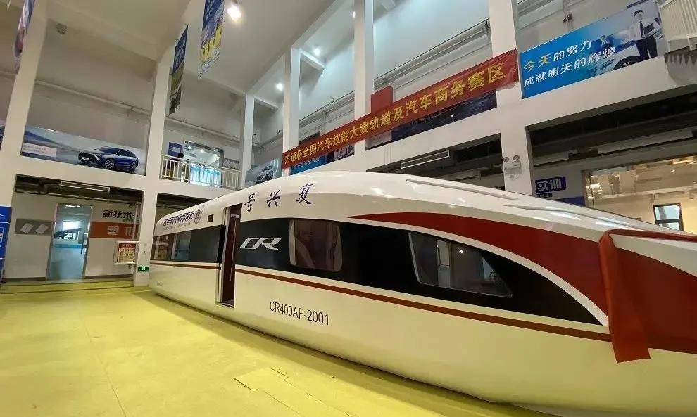 初中毕业的女生学什么有前途,初中毕业想学习技术学什么好