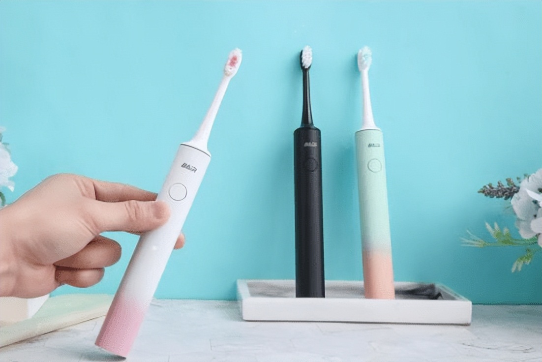 usmile电动牙刷y1和y1s哪个型号好,usmile电动牙刷和小米t700哪个好