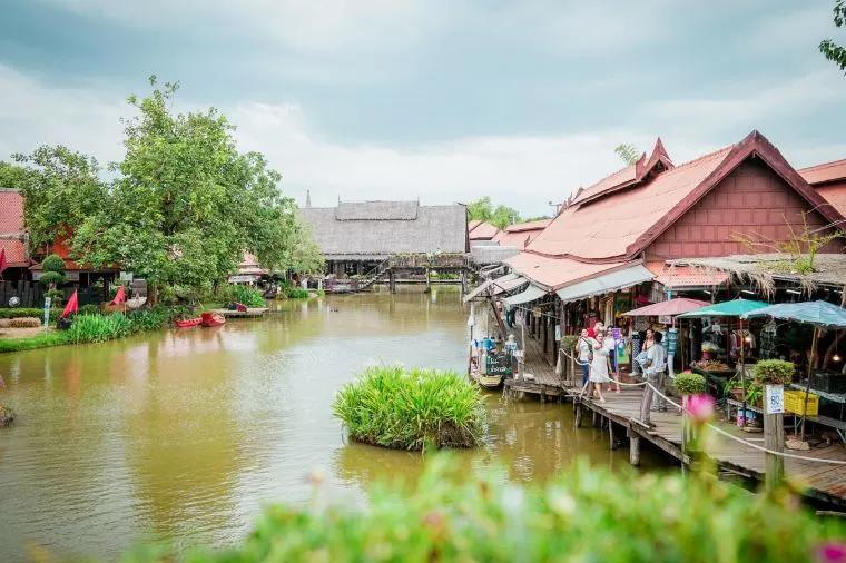 泰国曼谷旅游水上市场,泰国曼谷水上市场介绍