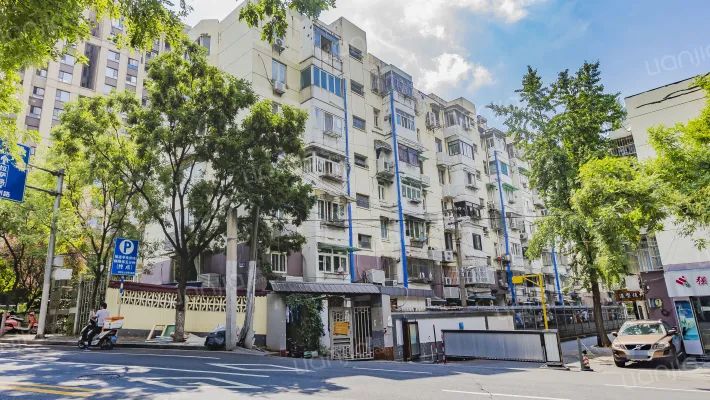 有的小区房价突然大幅度下降,南京二手房大跌