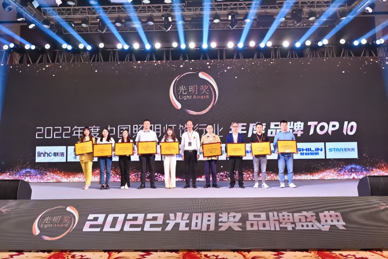 教室防近视护眼灯,教室防近视灯有用吗