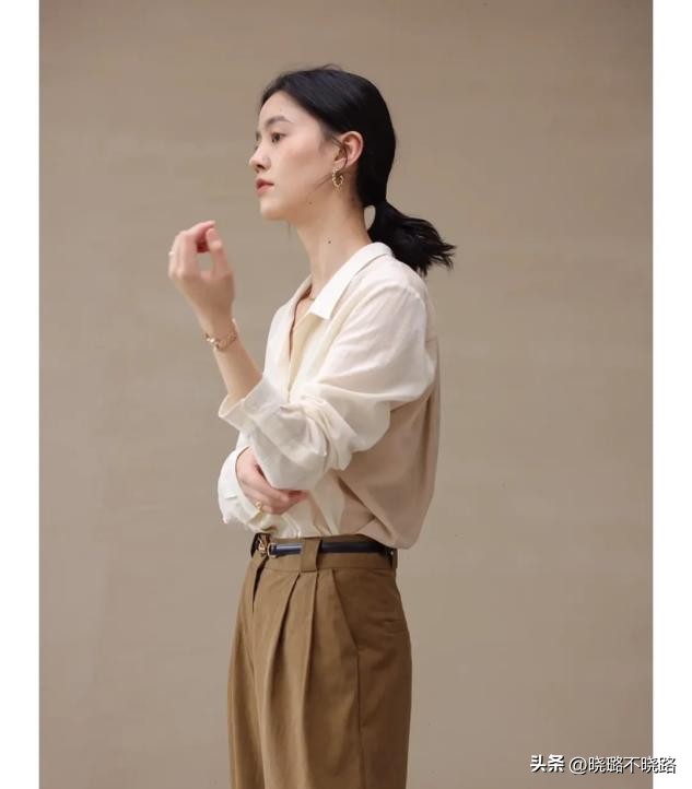 比t恤清凉比衬衫撩人,比t恤更高级减龄的是什么穿搭