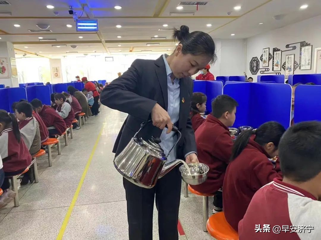 心目中理想的小学,心目中理想的学校是什么样子的