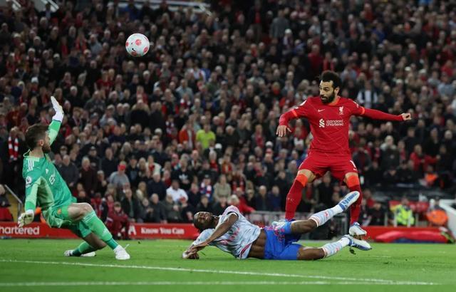 9-0，遭双杀！创130年队史纪录，师徒大战再败北，直言差距超10年