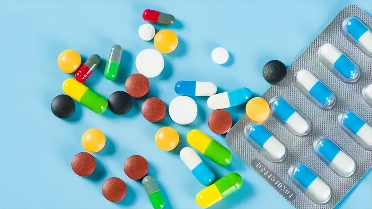 为什么夜晚睡觉嘴巴干,为什么晚上睡觉嘴巴总是发干