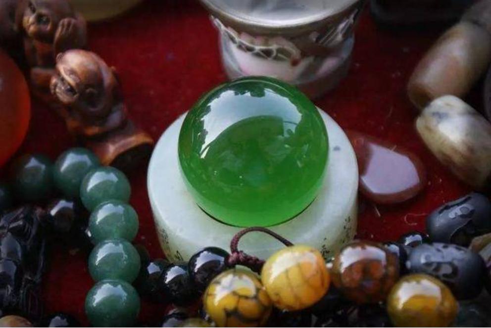 慈禧口中的那颗夜明珠值多少钱,慈禧的夜明珠真的值8亿吗