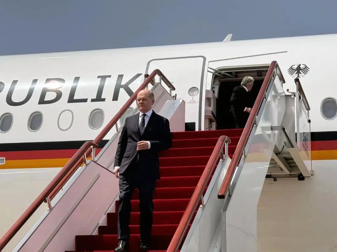 德国总理二次访华，为何带着奔驰宝马走进这家中国氢动力企业？