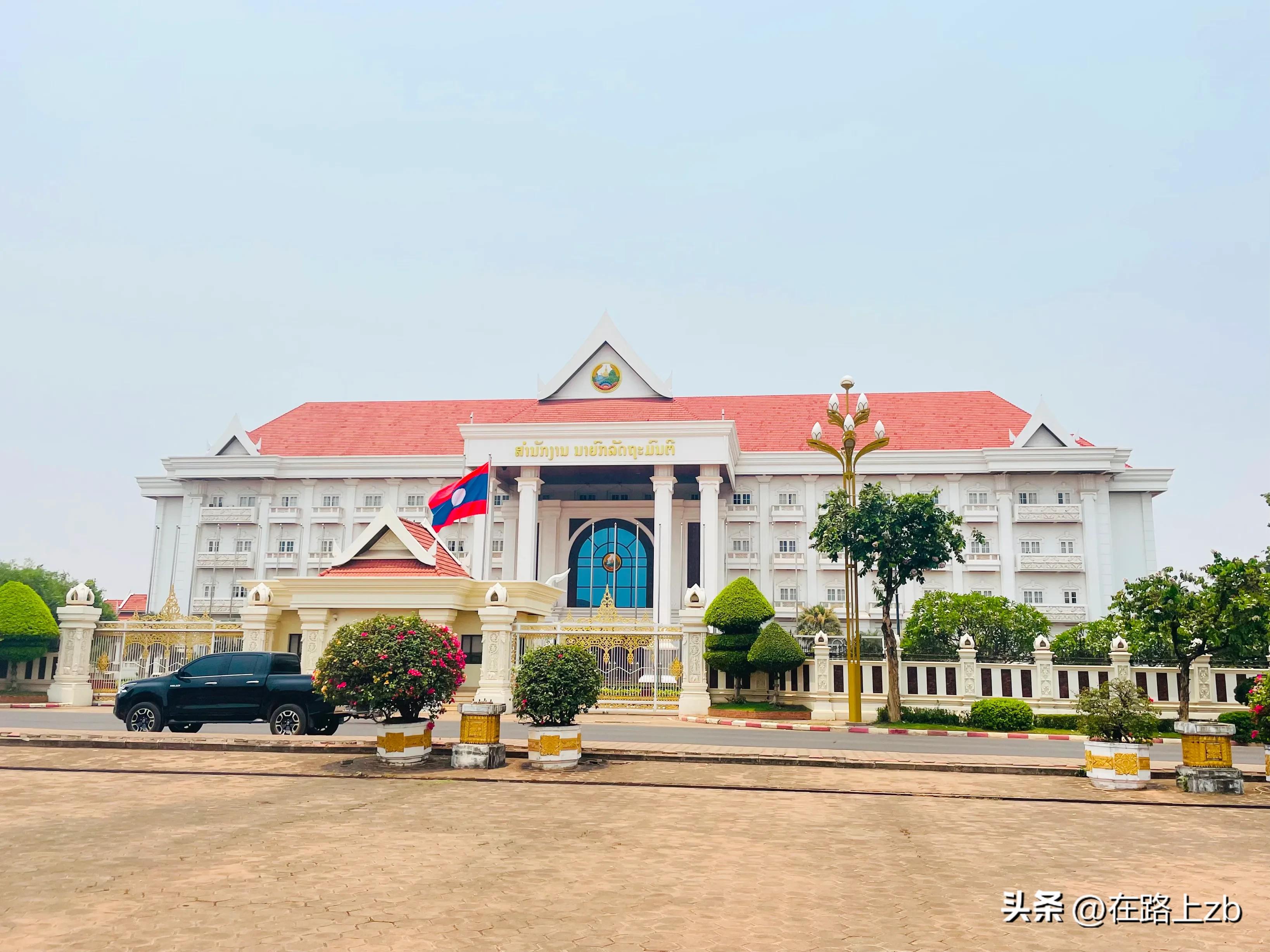 老挝万象塔銮湖,怎么去老挝万象