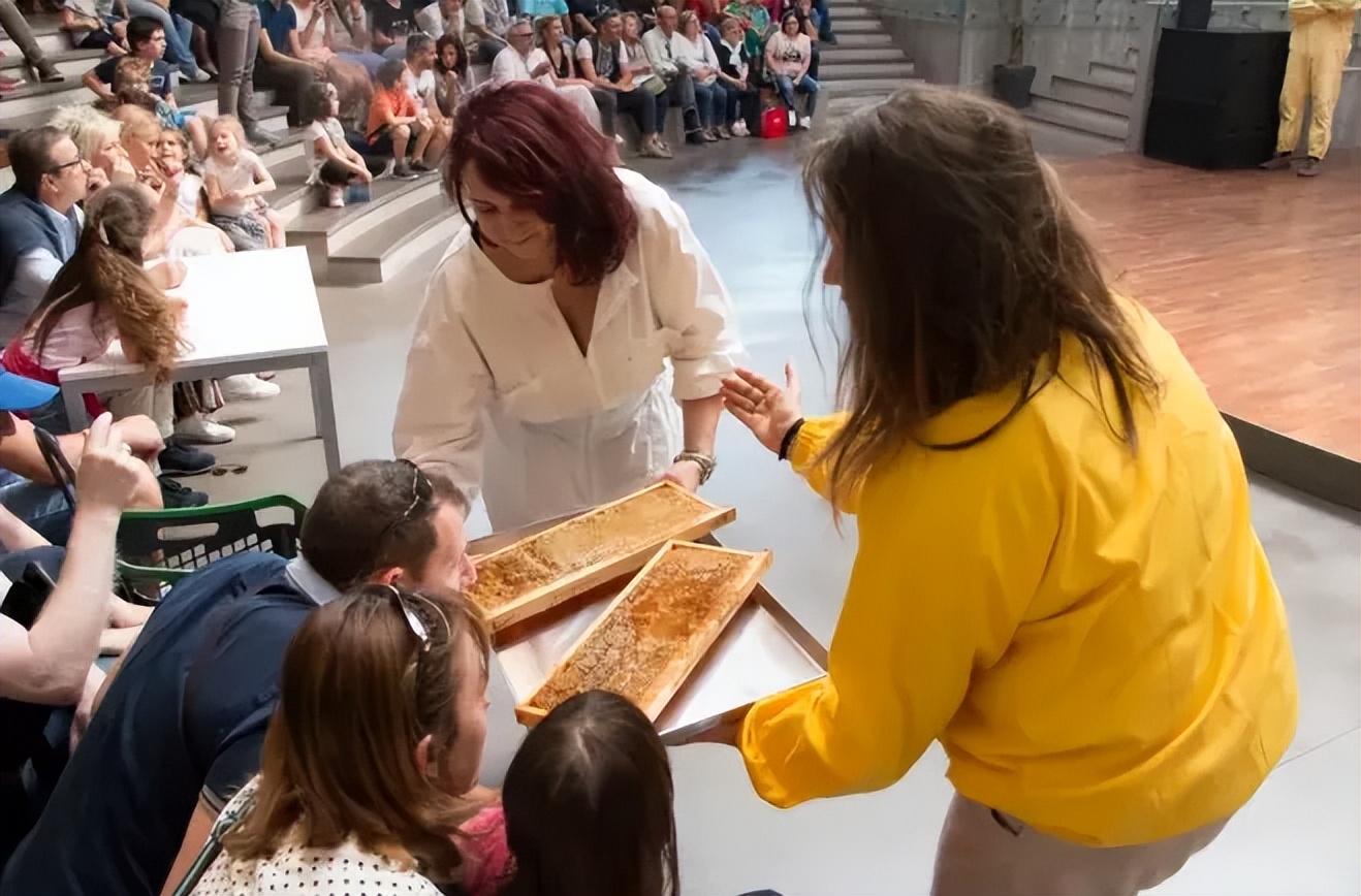 迪士尼乐园二合一美食,世界十大迪士尼乐园美食