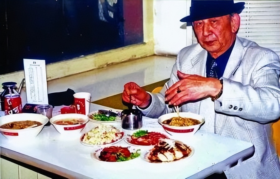 美国加州牛肉面什么来历,美国加州牛肉面的品牌故事