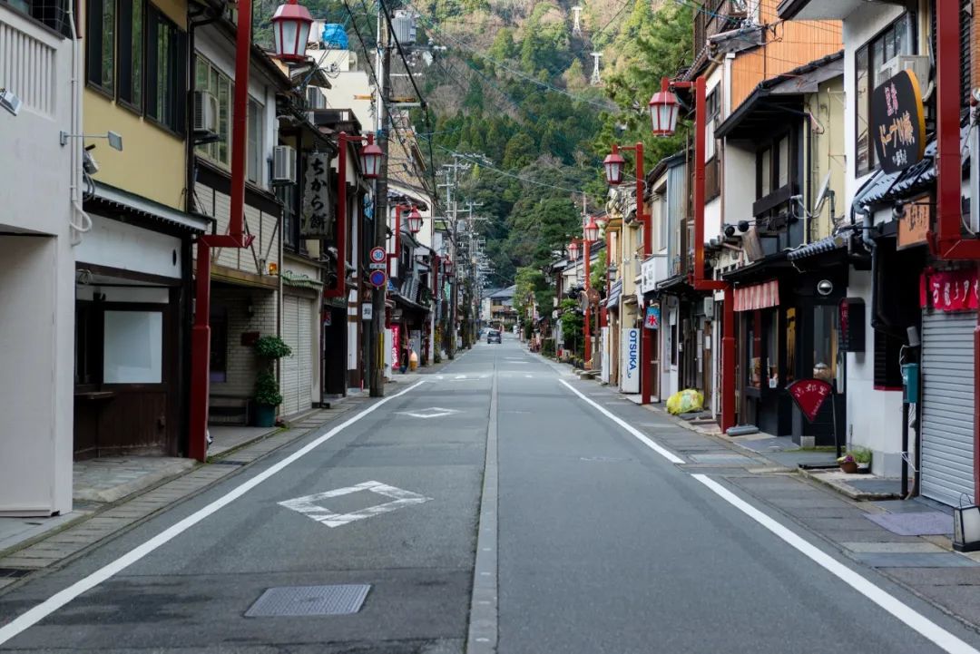 日本01年出生人口,日本01假面骑士