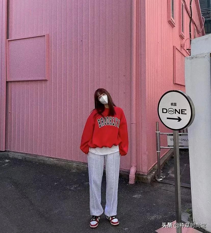 卫衣穿腻了2020年这4件外套更高级,今春卫衣正当红要穿就挑这五款