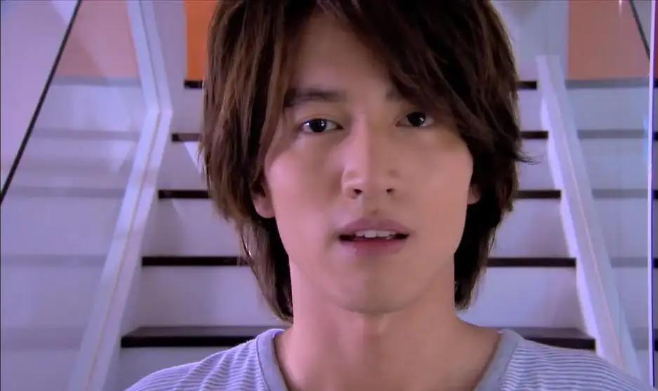 最酷的男明星短发型,顶流男明星发型