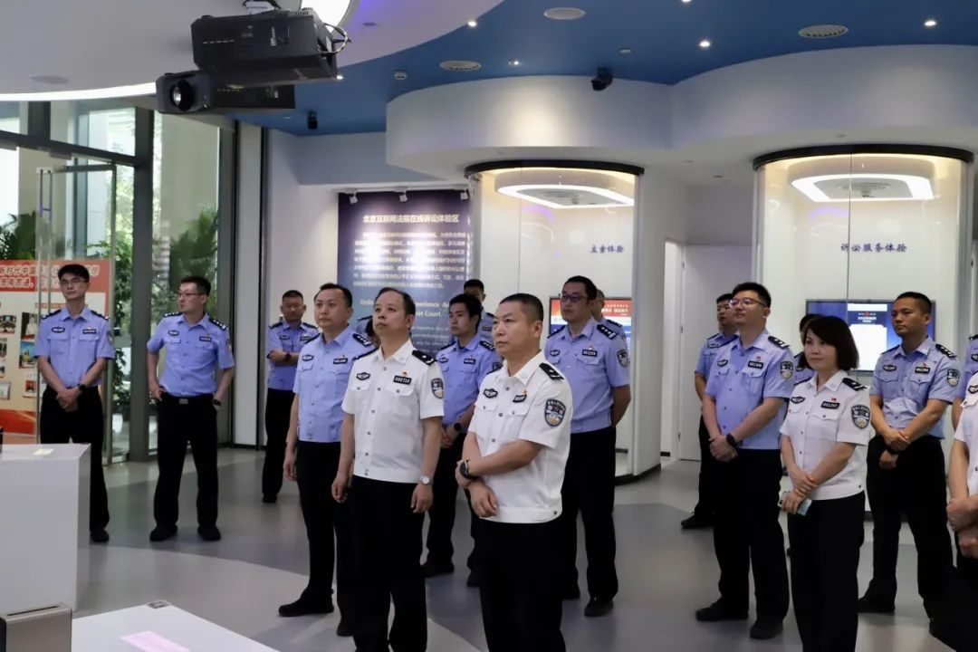 北京政法系统深入开展学习贯彻习*平近**新时代中国特色社会主义思想主题教育（十）