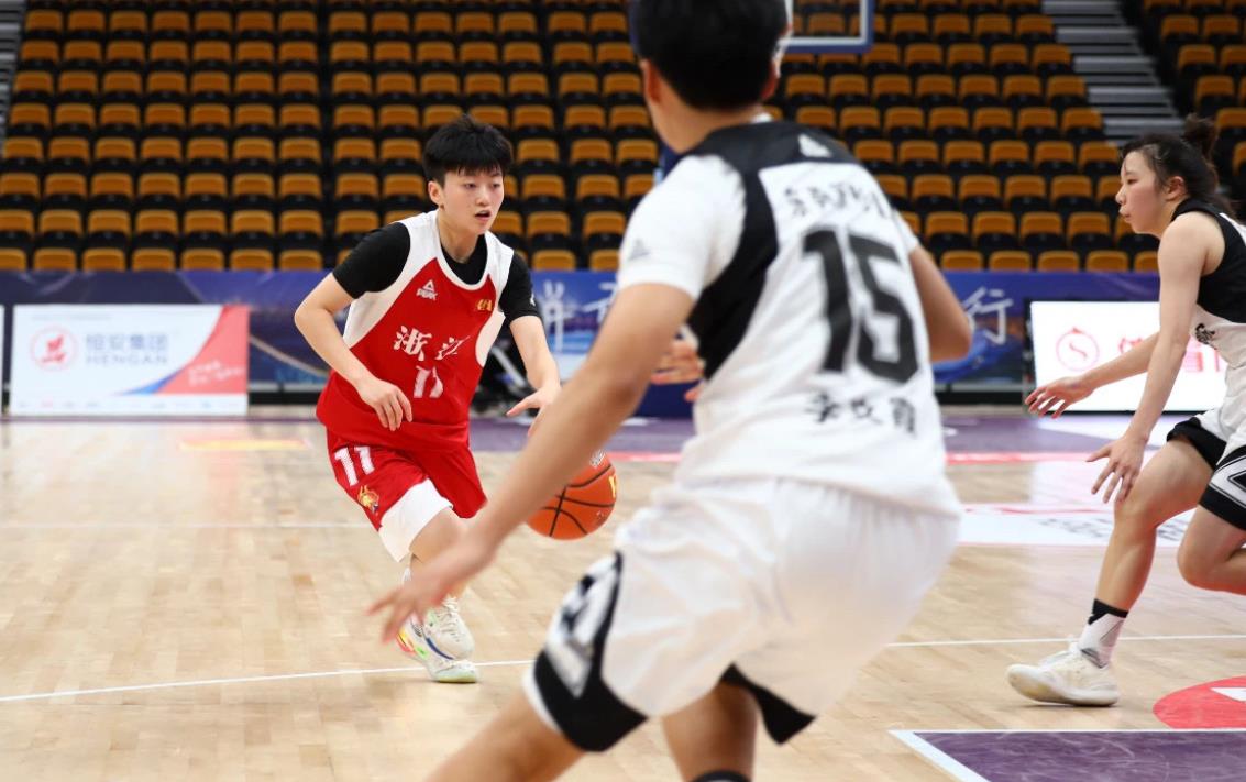 内蒙古女篮高歌猛进！CCTV5做出选择，球迷高声呼吁