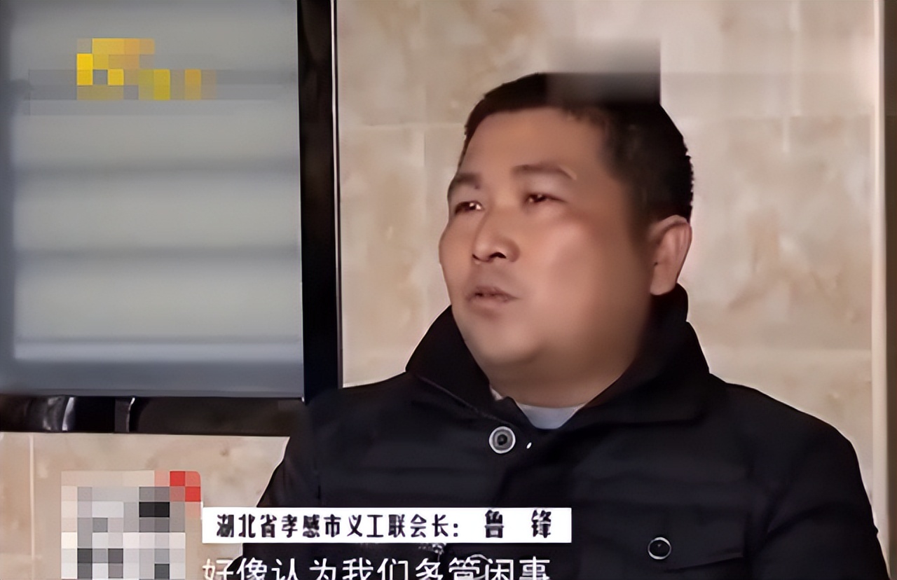 2015年湖北24岁校花被裸身囚禁，与蛇同住场面“污秽”，让人唏嘘